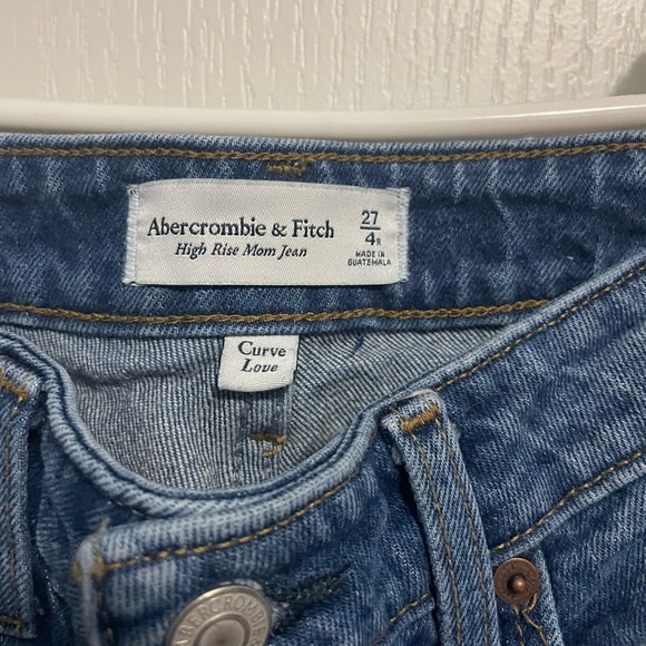 Curve Love Ripped Mom Jeans - Picture 3 of 12